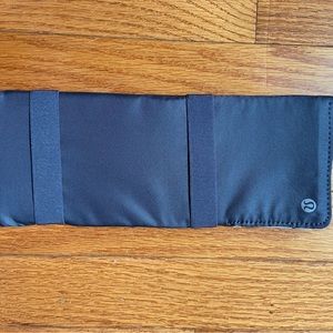 Lulu Lemon flat/curling iron case